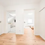 Tolstov - Monteurwohnung Mit 3 Zimmern - Dachgeschoss - Parkplatz Апартаменты Дуйсбург